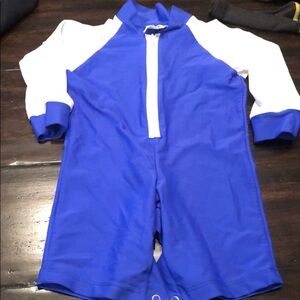 Sun safe 2T one piece 🏊‍♂️ swim coverup 💦